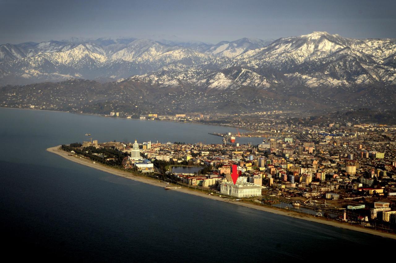Beautiful House By The Sea Apartment Batumi Exterior photo
